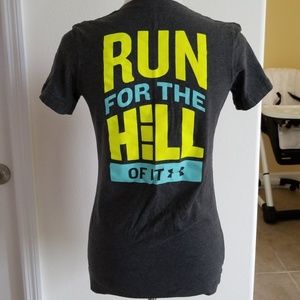 Gray Under Armour Fitted Vneck tee heatgear small